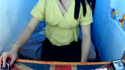 samantha riches dm me if u need me online show from December 25, 12:58 pm