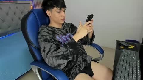 Sam online show from May 9, 1:17 pm