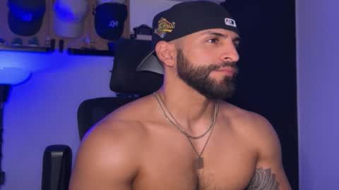 Sam Dornan online show from May 18, 4:07 am