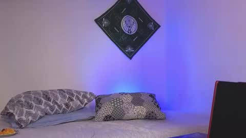 samevansx online show from November 11, 4:42 pm