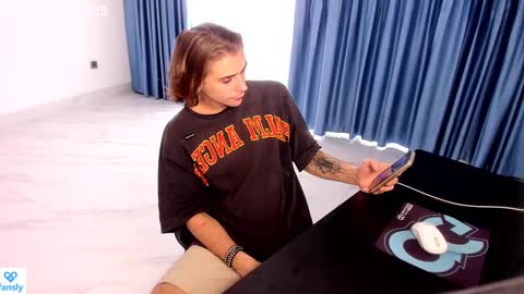 Fansly -       Top4fans   online show from February 17, 10:29 am