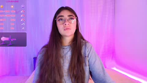 samii evans  online show from January 31, 4:14 am