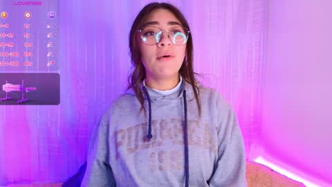 samii evans  online show from January 30, 8:11 am