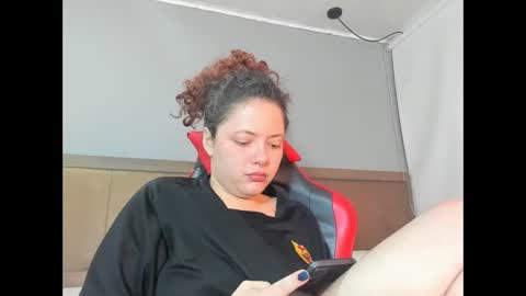 Snapshot of samluxuri chatting on October 18, 10:25 pm Sam online show from October 18, 10:25 pm
