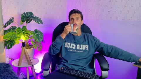 Sammy and Ithan online show from June 17, 11:48 am