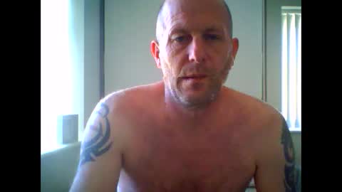 Snapshot of sammyb1821 chatting on March 3, 2:06 pm sammyb1821 online show from March 3, 2:06 pm