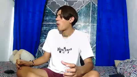 Samuel Sincee online show from November 25, 5:28 am