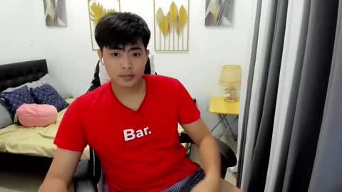 Sam online show from May 18, 1:39 pm