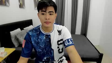 Sam online show from November 10, 4:43 pm