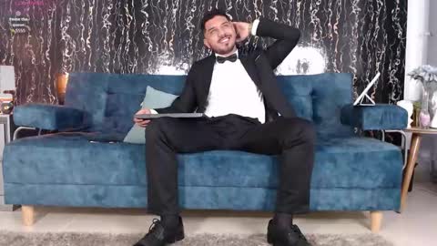  Samuel Coopper  online show from November 14, 9:38 pm