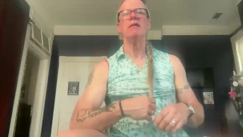 Samuel or Samantha online show from March 9, 10:14 pm