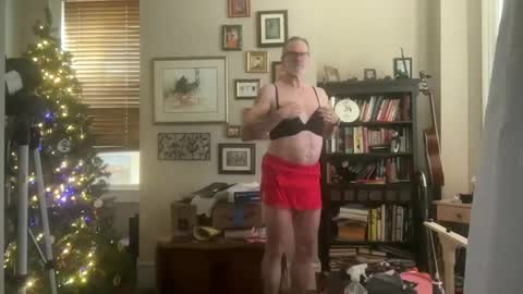 Samuel or Samantha online show from January 3, 5:20 pm