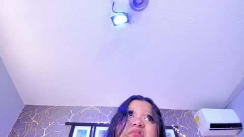 Snapshot of samyriverss chatting on February 8, 9:35 am Samy online show from February 8, 9:35 am