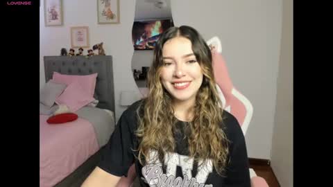 Snapshot of samysweet_8 chatting on February 17, 12:49 pm Samanta online show from February 17, 12:49 pm