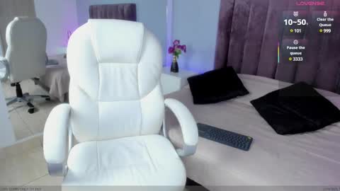 Snapshot of samyy_johnson chatting on March 12, 12:26 pm samyy_johnson online show from March 12, 12:26 pm