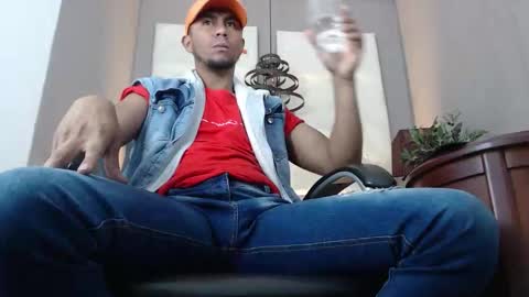 Snapshot of sander_ath chatting on October 1, 1:21 pm Sander online show from October 1, 1:21 pm