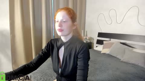 Sandra online show from October 6, 1:34 am