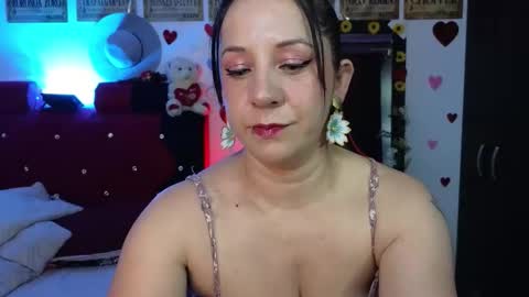 sandraossa online show from February 19, 7:35 pm