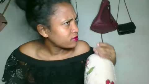 sanelie09 online show from November 1, 8:19 pm