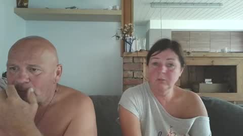 sanroom online show from June 10, 2:16 pm