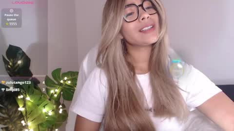 secret online show from April 23, 4:53 am