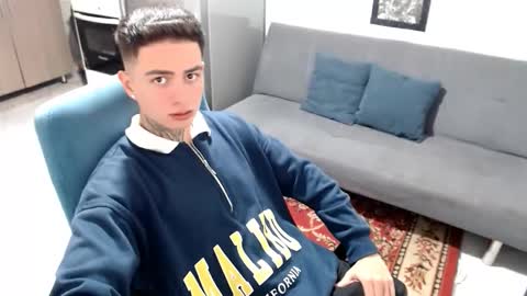 santi_ss online show from January 13, 1:41 pm