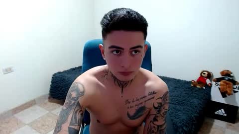 santi_ss online show from October 26, 5:01 pm