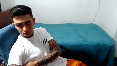 santi_ss online show from September 29, 11:37 pm