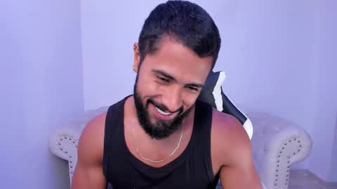 santiago_huntt online show from October 16, 12:10 am