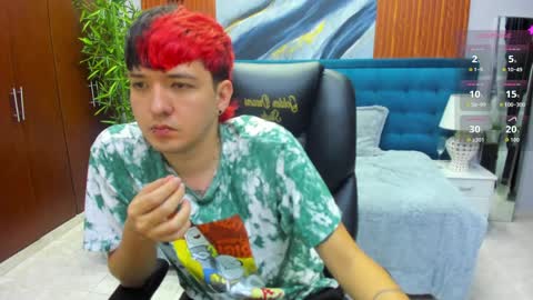 SANTIAGO  online show from April 5, 10:51 pm