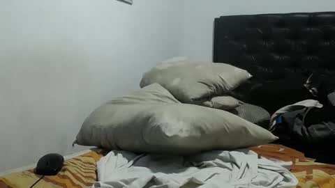 Snapshot of santiagoxxxtreme_ chatting on October 2, 9:08 am Santiago online show from October 2, 9:08 am