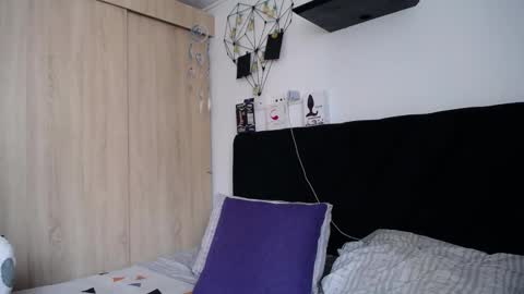 Snapshot of santii_rose chatting on October 15, 6:31 pm Santii online show from October 15, 6:31 pm