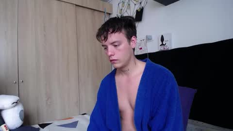 Snapshot of santii_rose chatting on October 2, 5:34 pm Santii online show from October 2, 5:34 pm