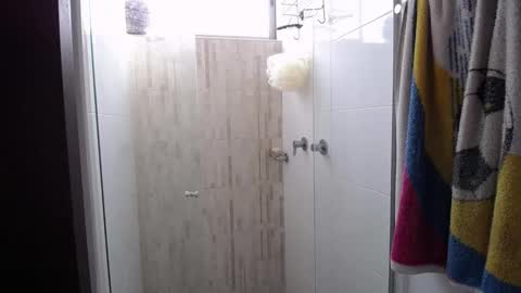 Snapshot of santii_rose chatting on February 13, 11:39 am Santii online show from February 13, 11:39 am