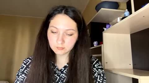 Snapshot of santosfiora chatting on October 5, 10:34 am Anna online show from October 5, 10:34 am