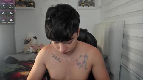 Mr. Santiago online show from March 11, 1:36 pm