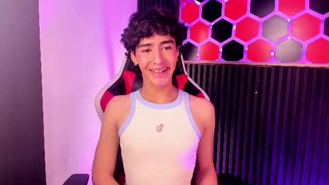 Santy  online show from July 5, 3:53 am