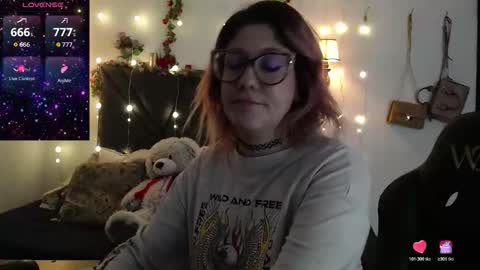 sanyaseraphine0 online show from February 6, 8:55 pm