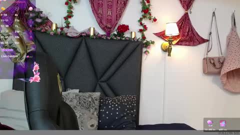 sanyaseraphine0 online show from September 16, 6:44 pm