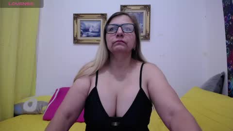 sara online show from May 4, 1:28 pm