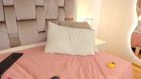 Sara online show from February 26, 6:40 am