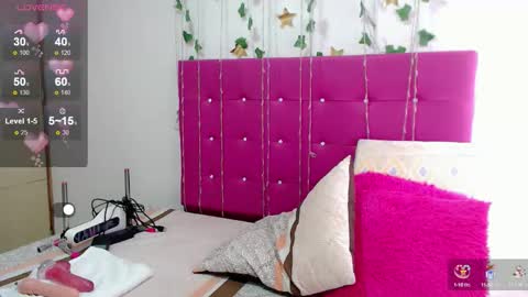 Snapshot of sara_arias00 chatting on October 13, 1:46 pm Sara online show from October 13, 1:46 pm