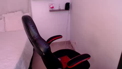 Im Angelica  My pleasure in your hands Give me more vibrations and make me cum PVT IS OPEN online show from September 19, 11:51 pm