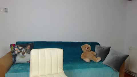 Snapshot of sara_daisy chatting on February 1, 8:16 pm Im Sara I am happy to be here online show from February 1, 8:16 pm