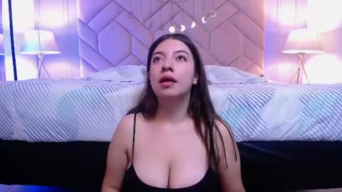 Sara  online show from July 8, 11:46 am