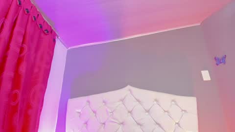 Sara online show from December 4, 6:16 am