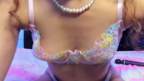 Sara  online show from October 24, 7:25 pm