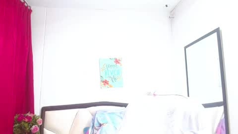 S A R A online show from January 10, 12:32 pm