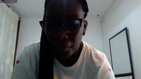 S A R A online show from April 17, 10:39 am