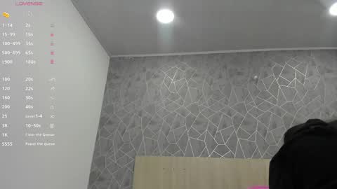 Snapshot of sara_melo chatting on October 17, 11:25 am Sara online show from October 17, 11:25 am